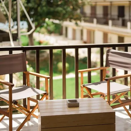 Elle74 別荘 Platanidia